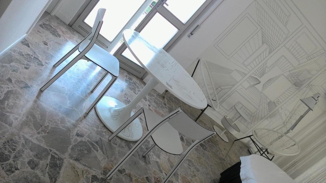 Bed and Breakfast Bb Sharingloft Sirmione Exterior foto